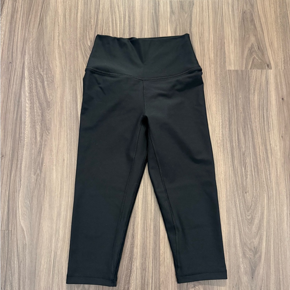 Abercrombie YPB sculptLUX Capri Legging - Black
